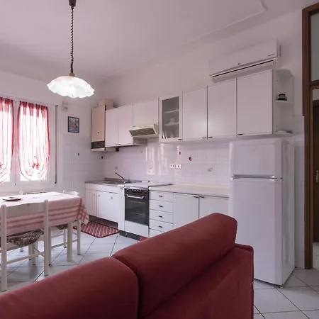 Apartamento Margherita By Interhome